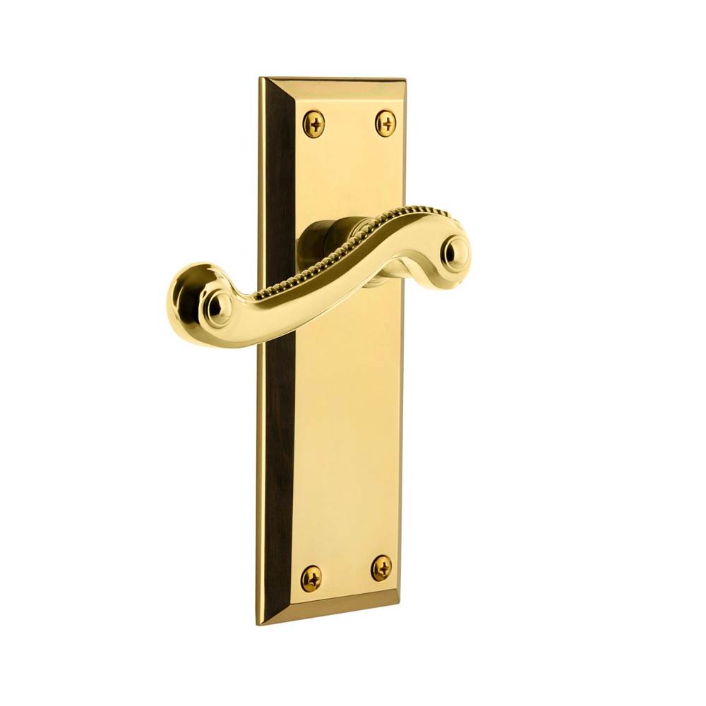 Grandeur Hardware Grandeur Fifth Avenue Plate Privacy with Newport Lever in Polished Brass