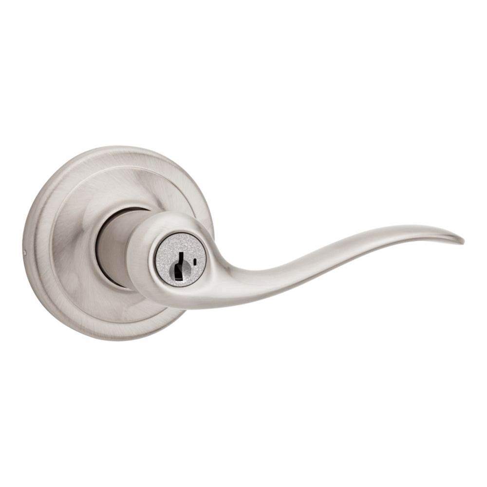 Kwikset Keyed Entry Lever featuring SmartKey in Polished Brass