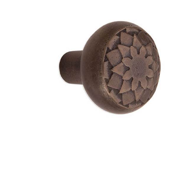 Sun Valley Bronze 1 3/8'' Artichoke round cabinet knob.