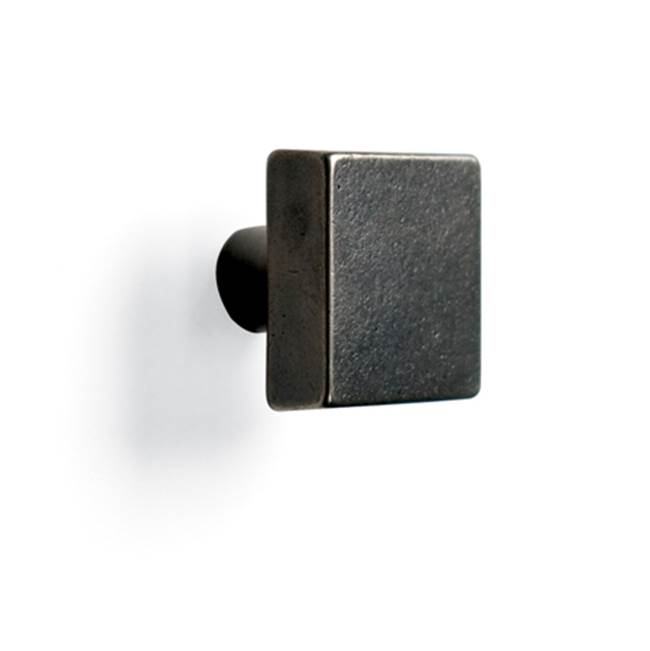 Sun Valley Bronze 1 1/4'' Contemporary square flat cabinet knob.